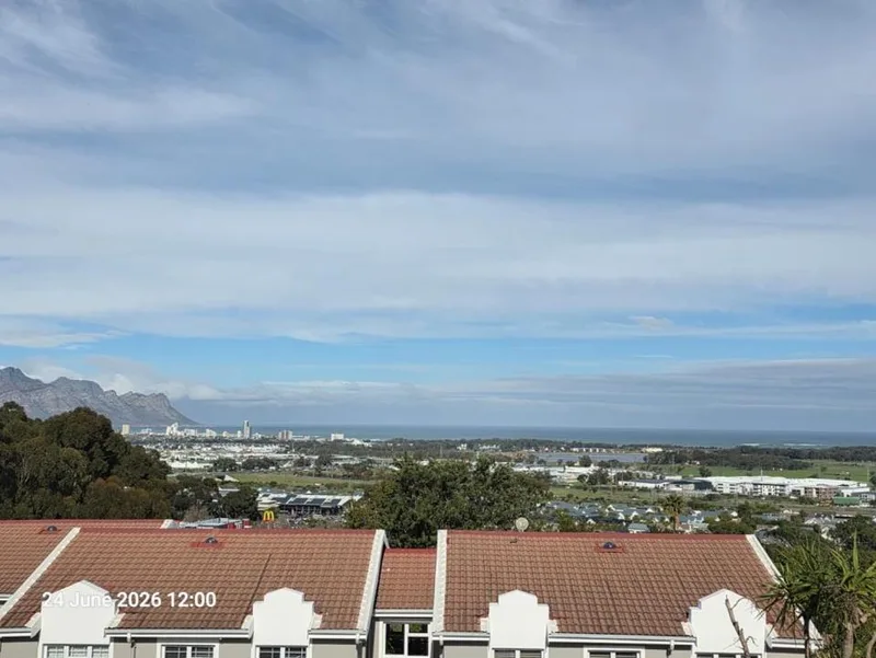 2 Bedroom Apartment / flat to rent in Heldervue