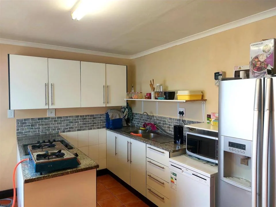 2 Bedroom Townhouse to rent in Veld En Vlei