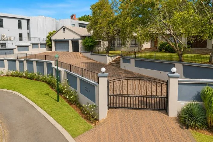 4 Bedroom House for sale in Cashan