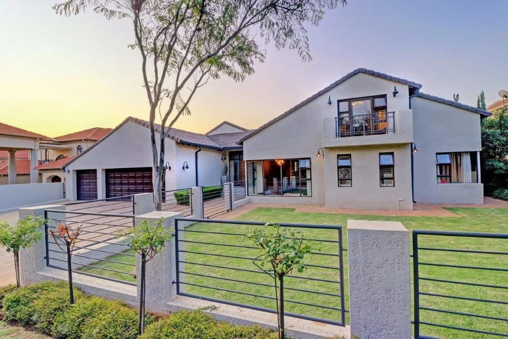 5 Bedroom House to rent in Woodhill Golf Estate