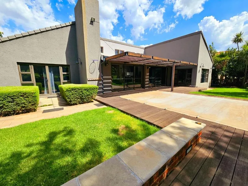 5 Bedroom House to rent in Woodhill Golf Estate