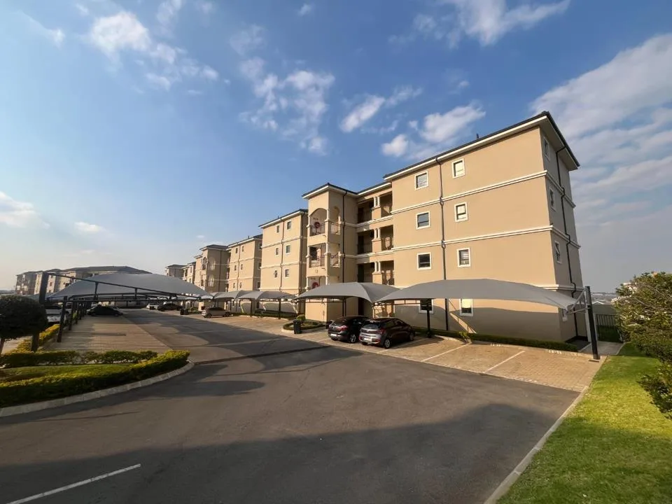 2 Bedroom Apartment / flat to rent in Blue Hills