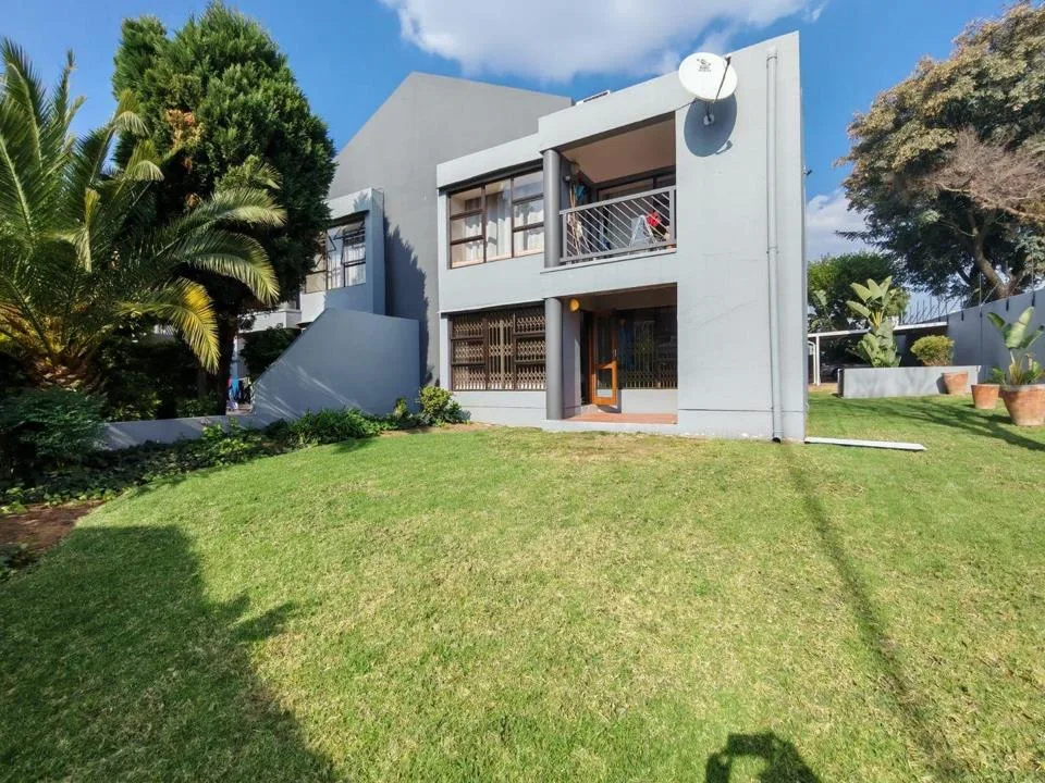 2 Bedroom Apartment / flat to rent in Morningside