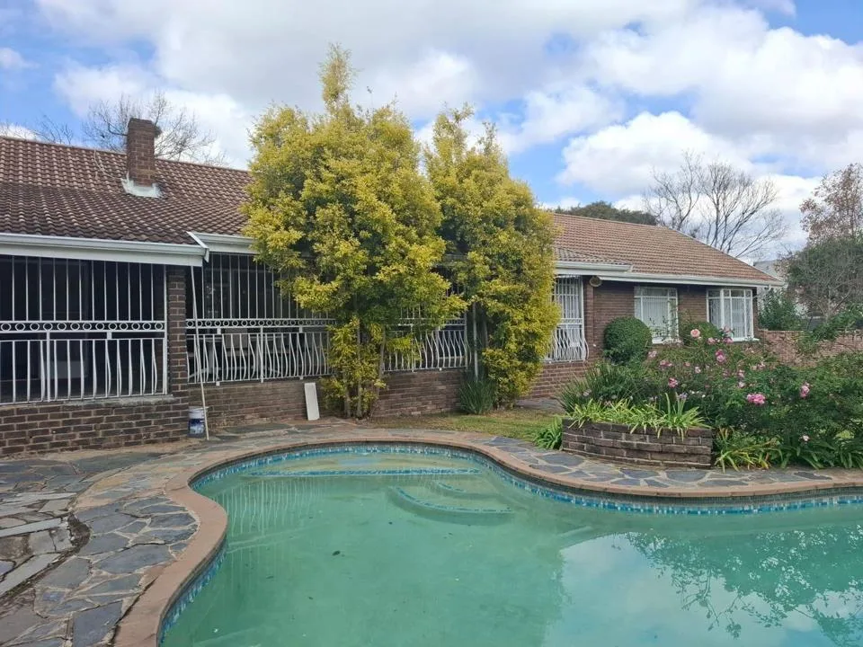 4 Bedroom House to rent in Bryanston