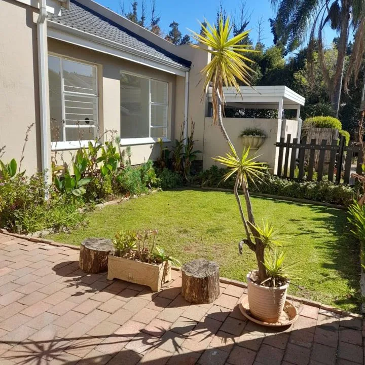 3 Bedroom Townhouse to rent in Broadacres