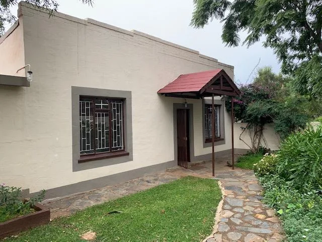 4 Bedroom House to rent in Rhenosterspruit