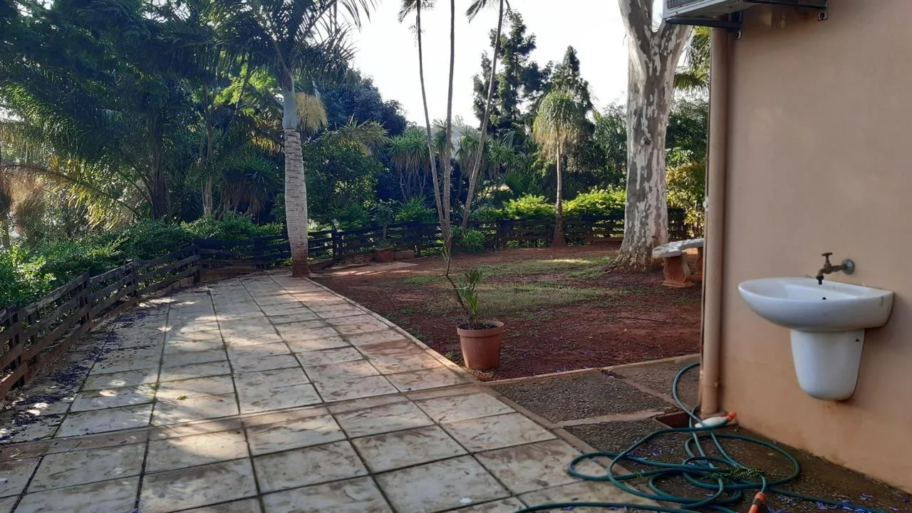 4 Bedroom Townhouse to rent in Amanzimtoti