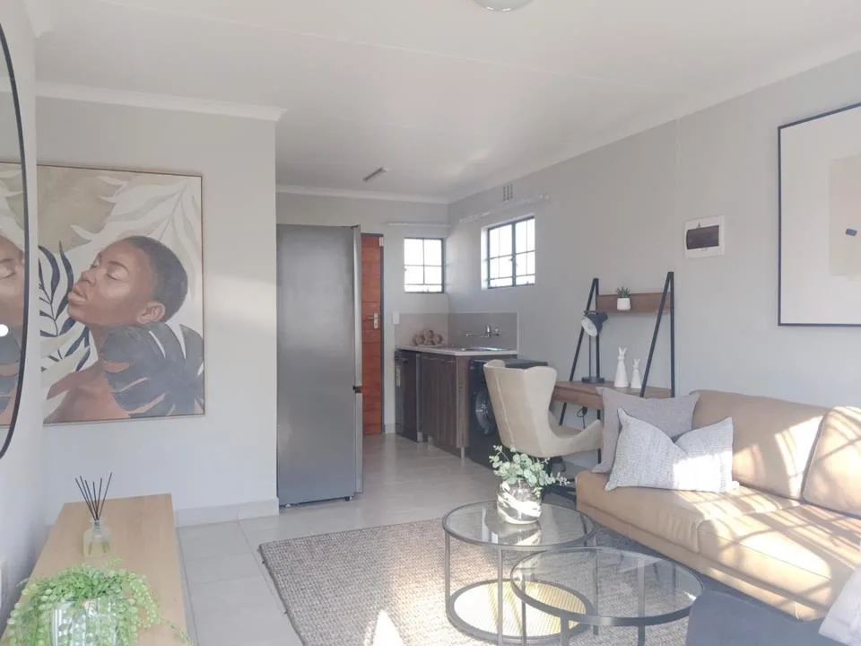 2 Bedroom House to rent in Glenway Estate