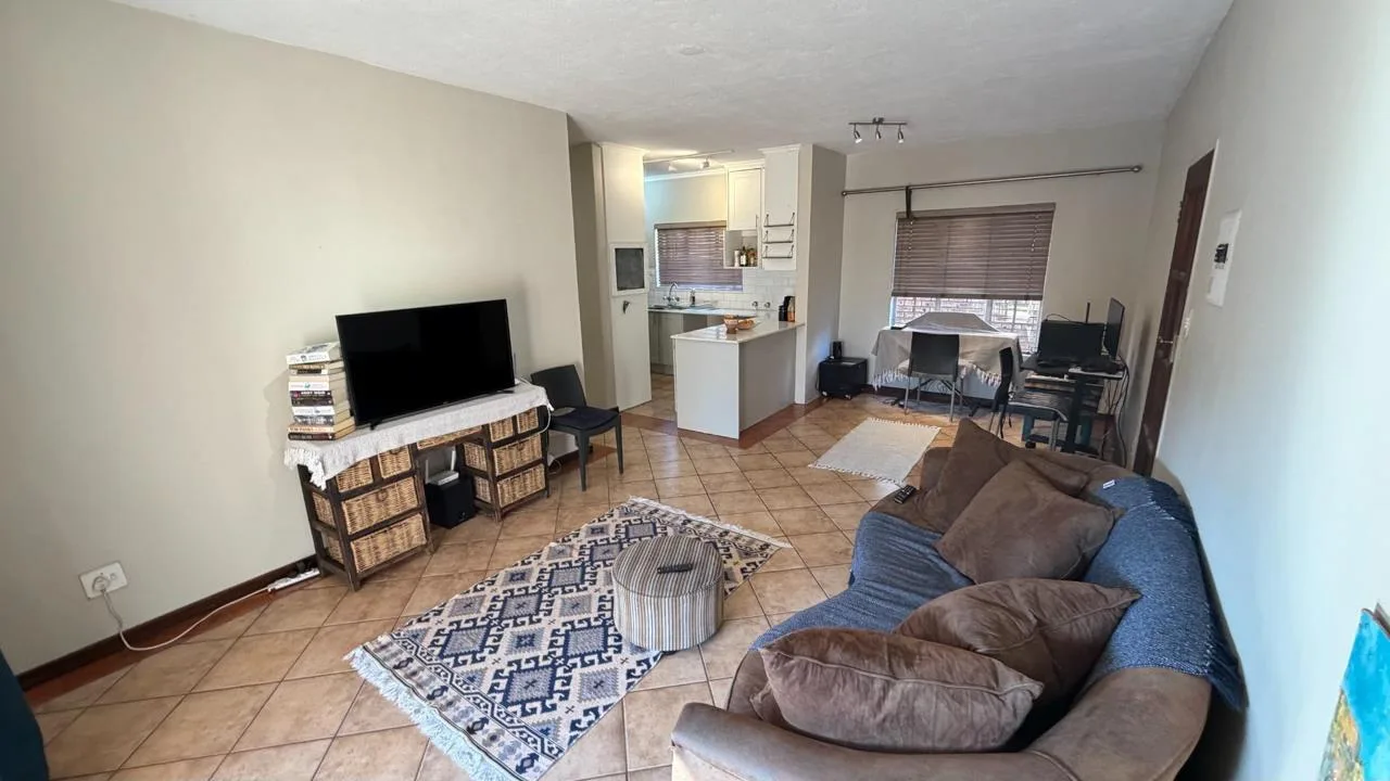 2 Bedroom Apartment / flat to rent in Olympus AH