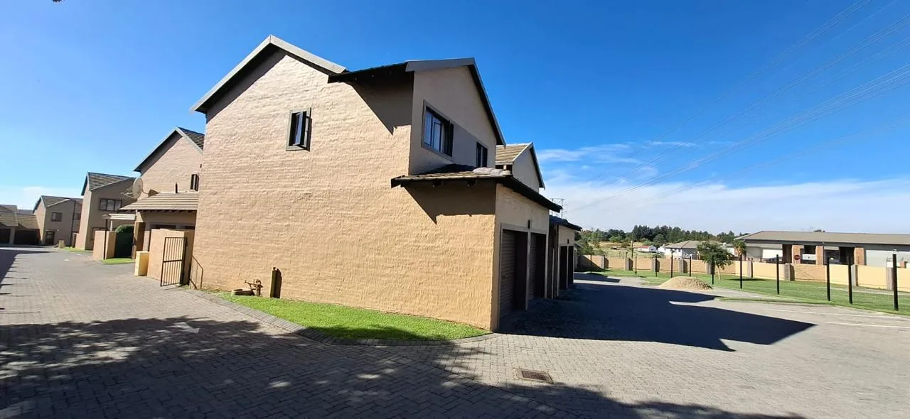3 Bedroom Townhouse to rent in Noordwyk