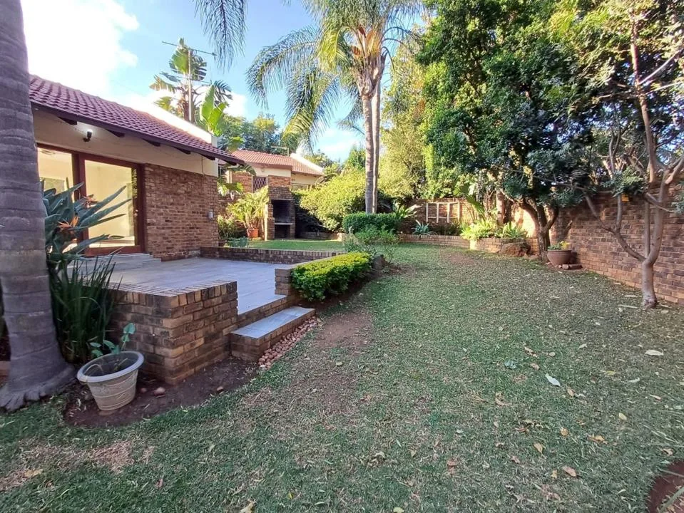 3 Bedroom Townhouse to rent in Garsfontein