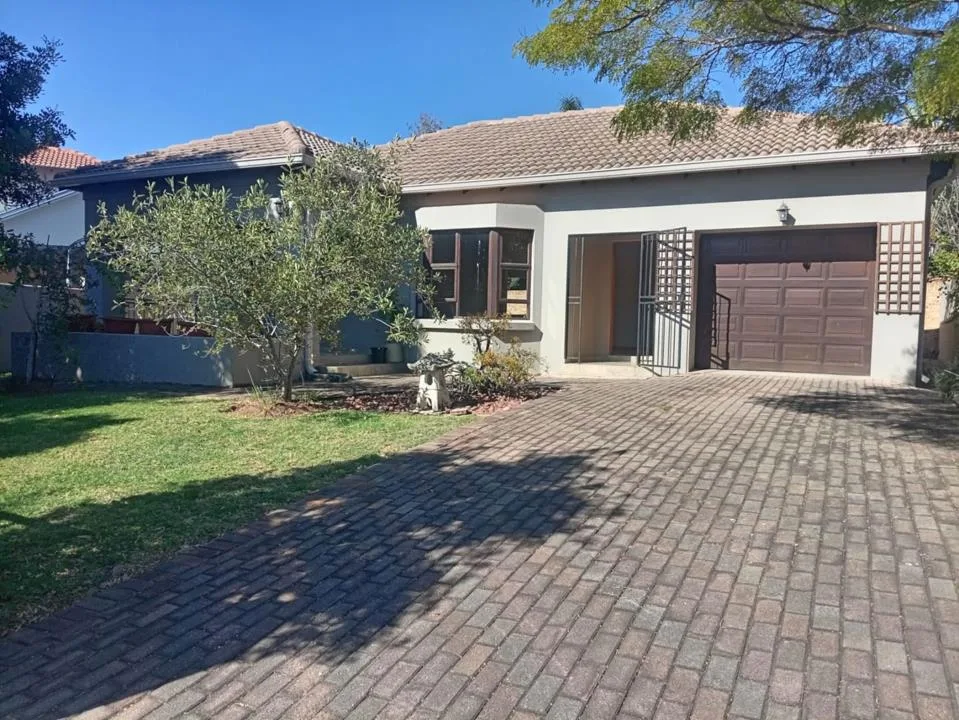 2 Bedroom House to rent in Carlswald North Estate