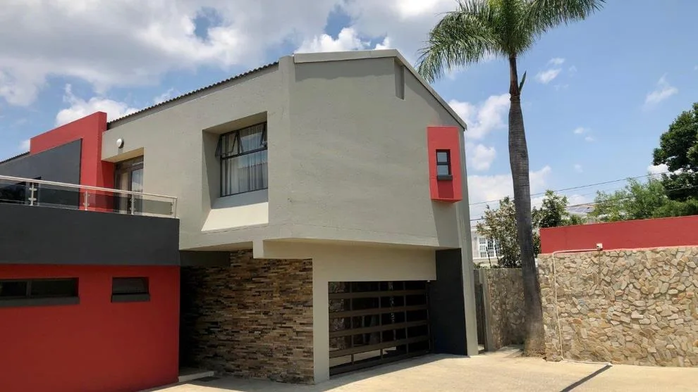 4 Bedroom Townhouse to rent in Waterkloof