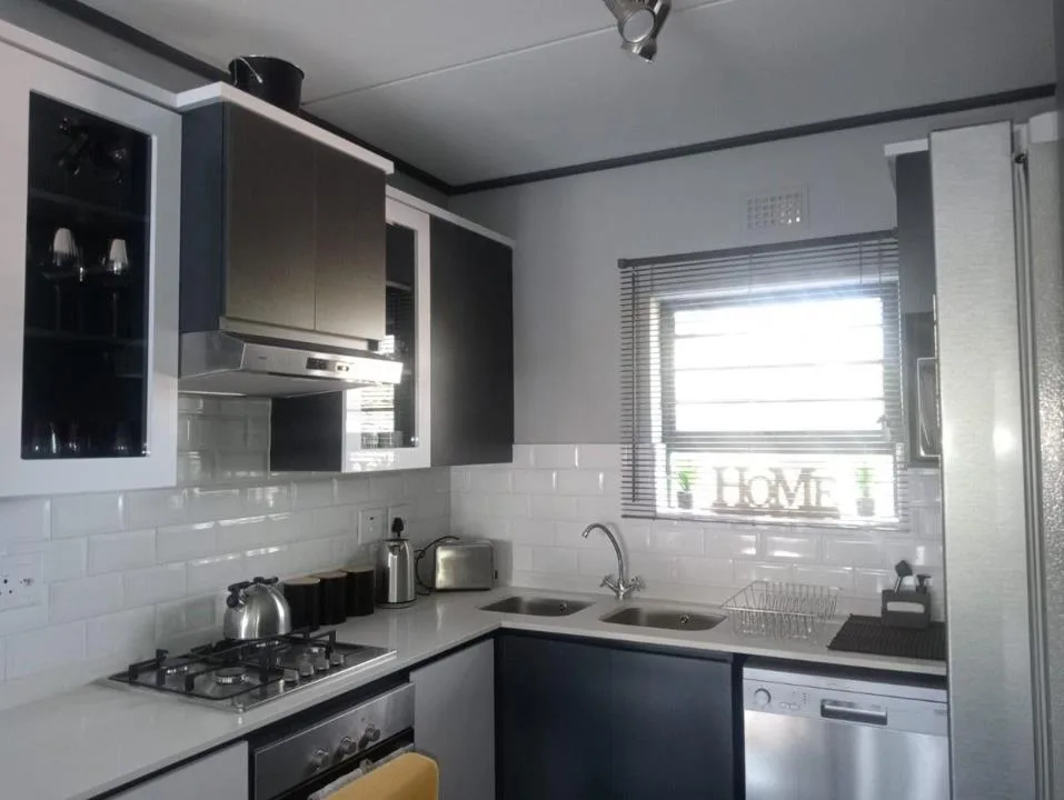 2 Bedroom Apartment / flat to rent in Montana