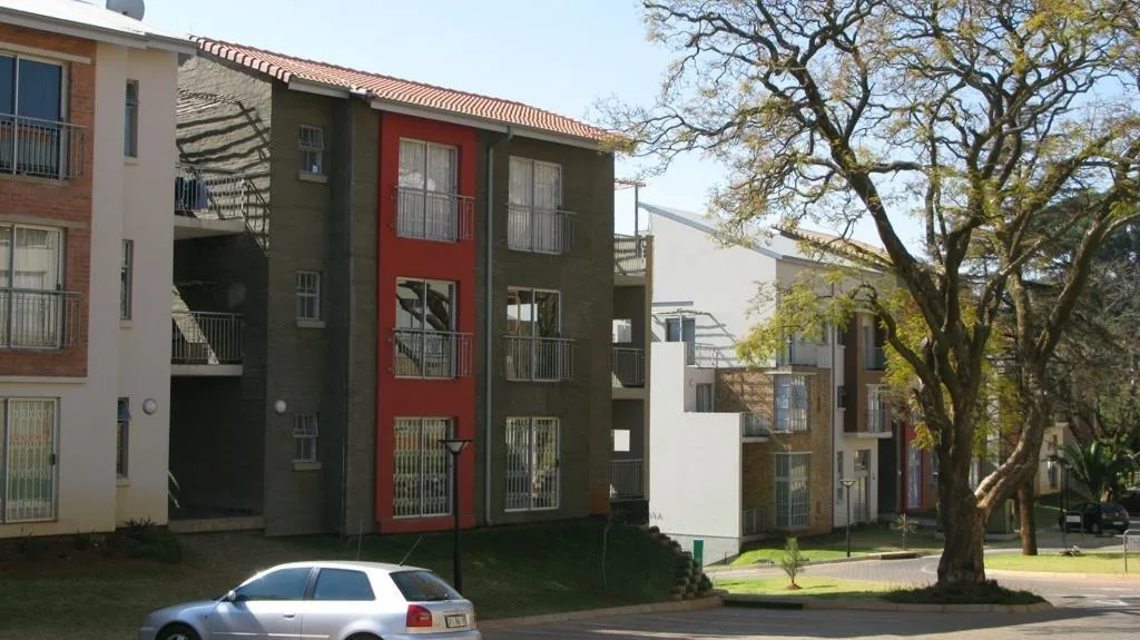 2 Bedroom Apartment / flat to rent in Houghton Estate
