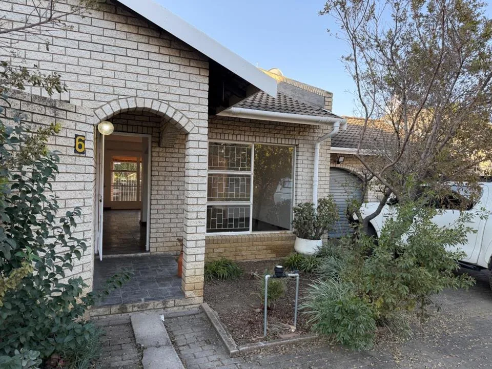 Townhouse to rent in Hospitaalpark