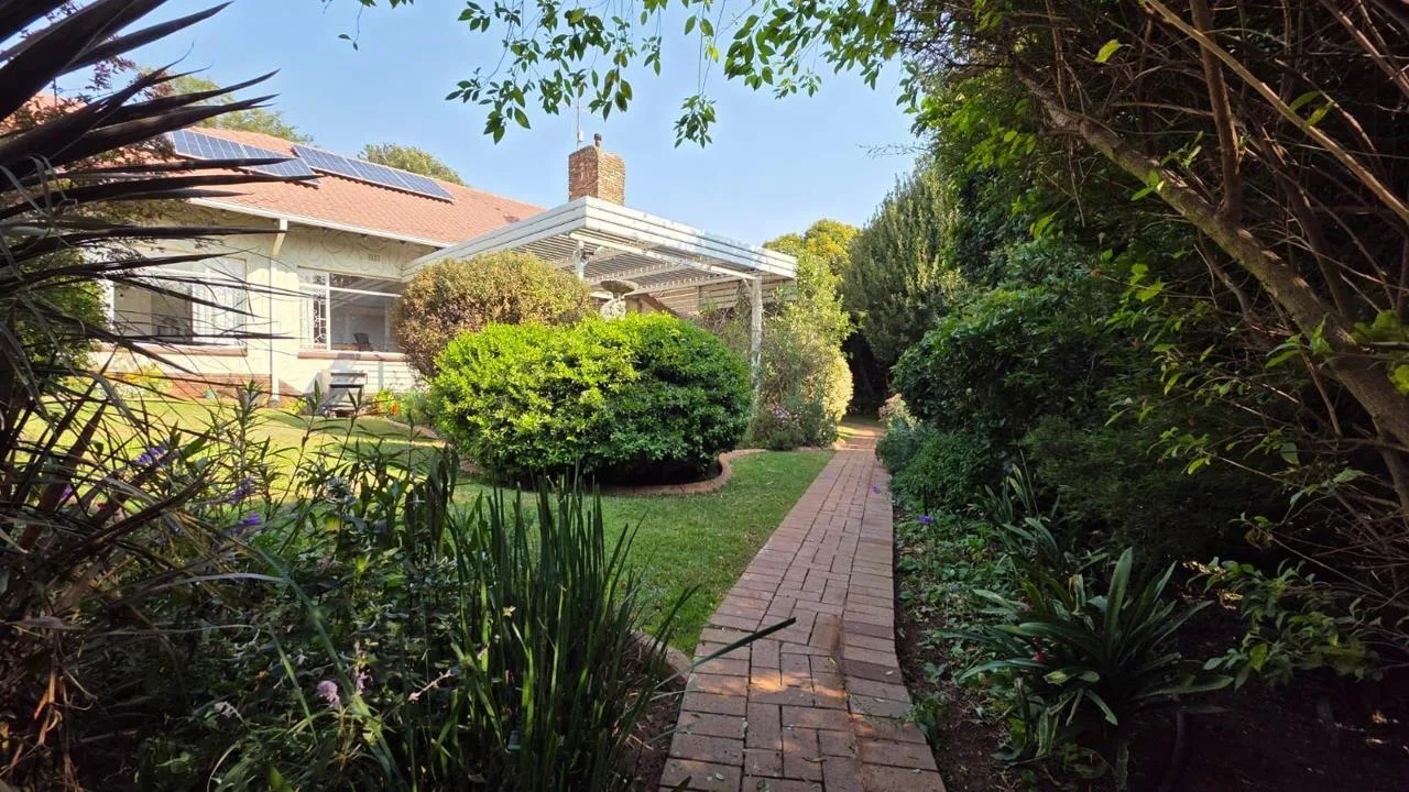 1 Bedroom House to rent in Bedfordview