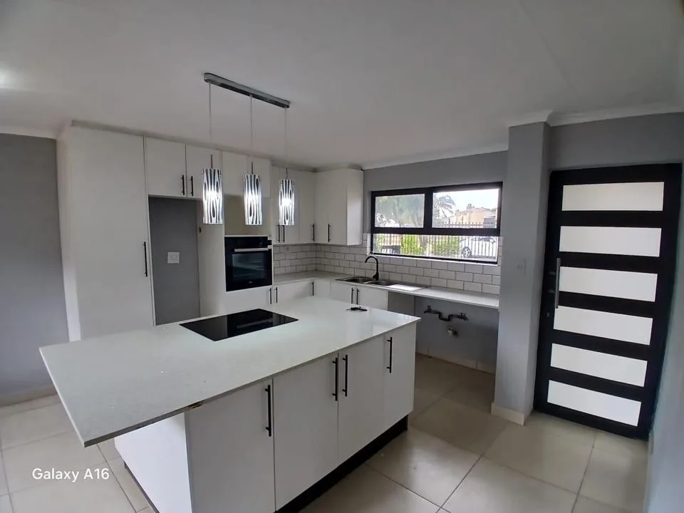 3 Bedroom House to rent in Heuweloord