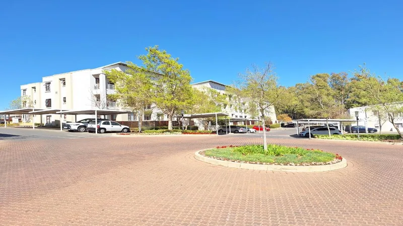 2 Bedroom Apartment / flat to rent in Paulshof