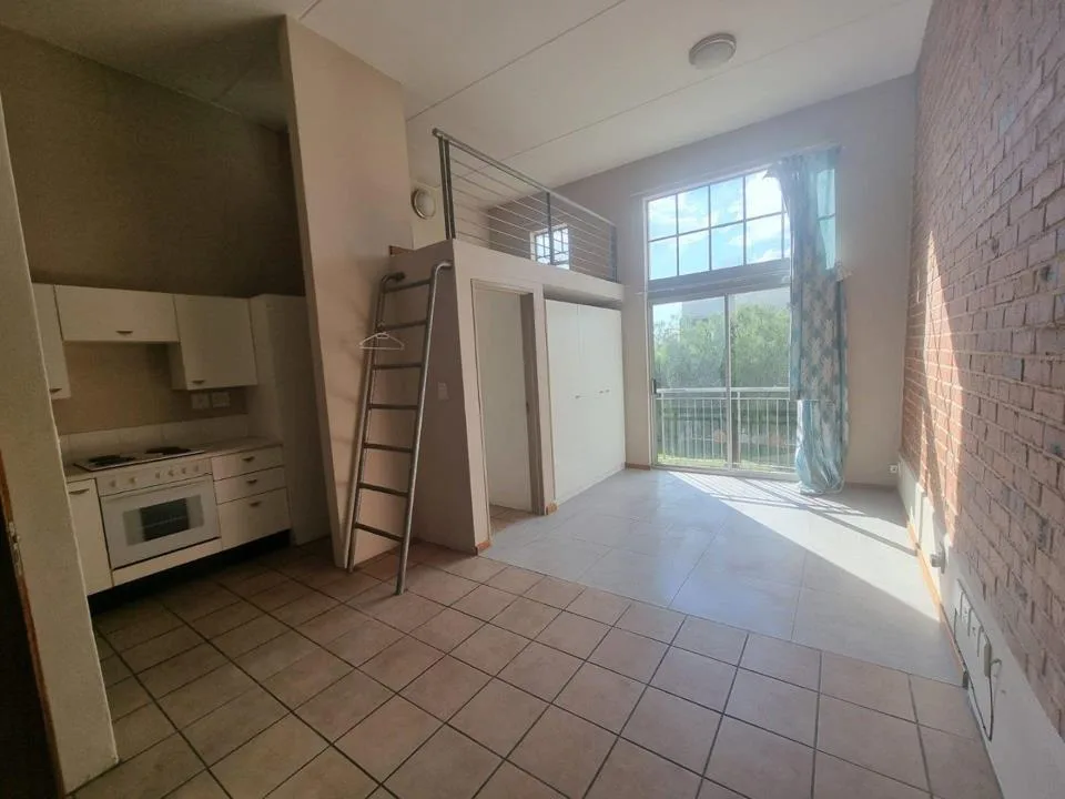 0.5 Bedroom Apartment / flat to rent in Upper Houghton
