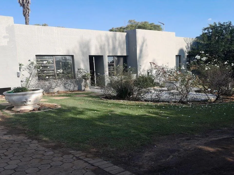 5 Bedroom House to rent in Brackendowns