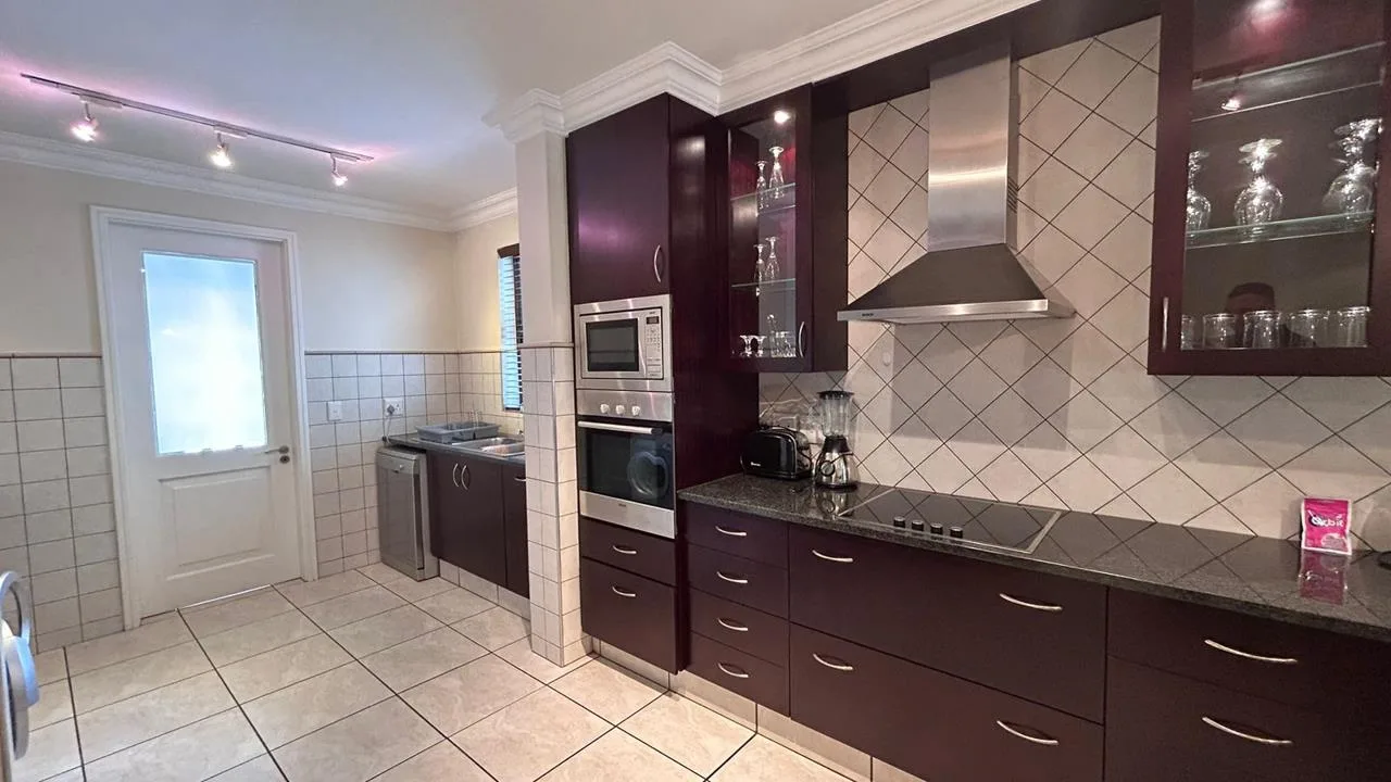 2 Bedroom Townhouse to rent in Bedfordview