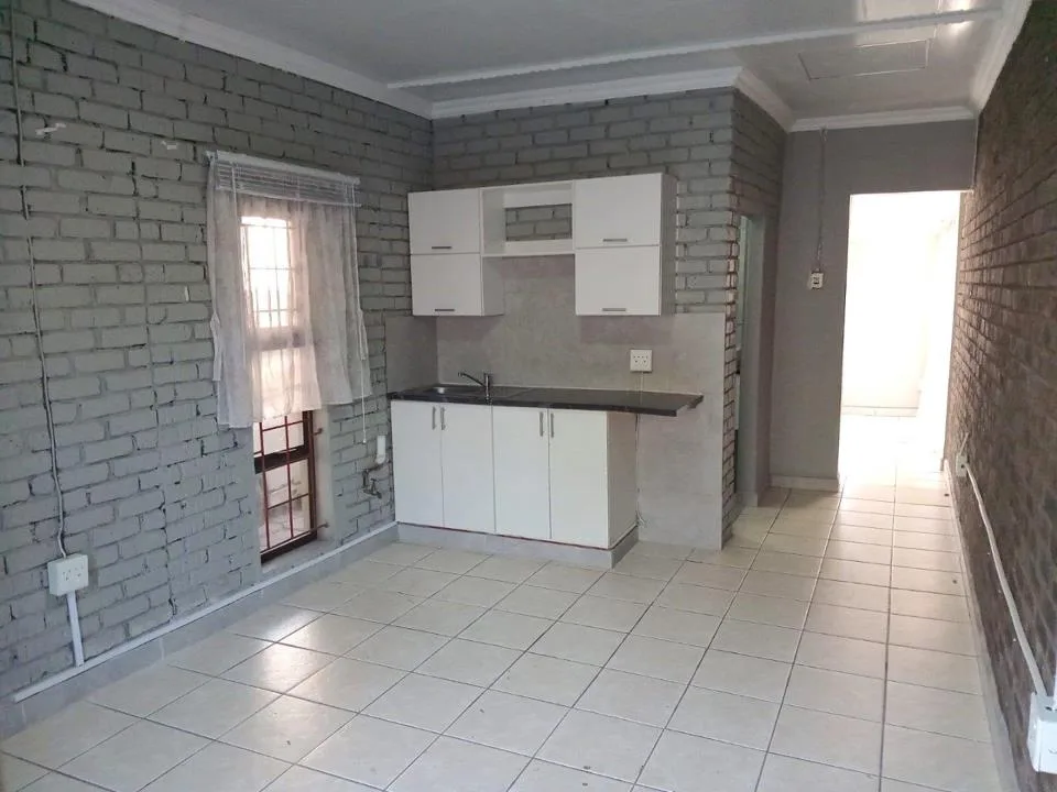1 Bedroom Apartment / flat to rent in Meer En See