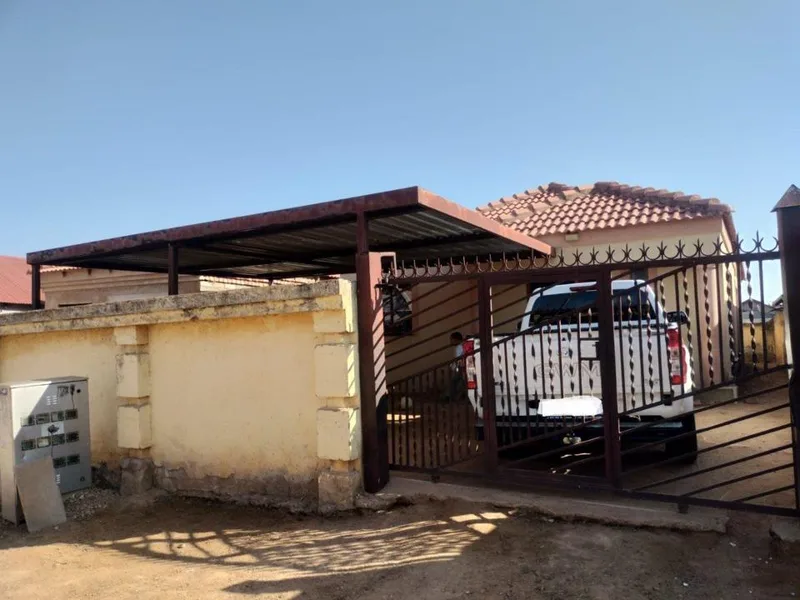 3 Bedroom House to rent in Soshanguve VV