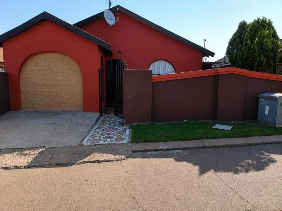 3 Bedroom House to rent in Vosloorus