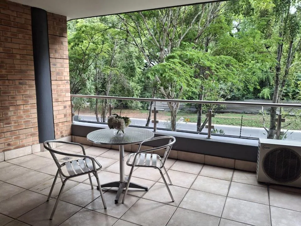 2 Bedroom Apartment / flat to rent in Morningside