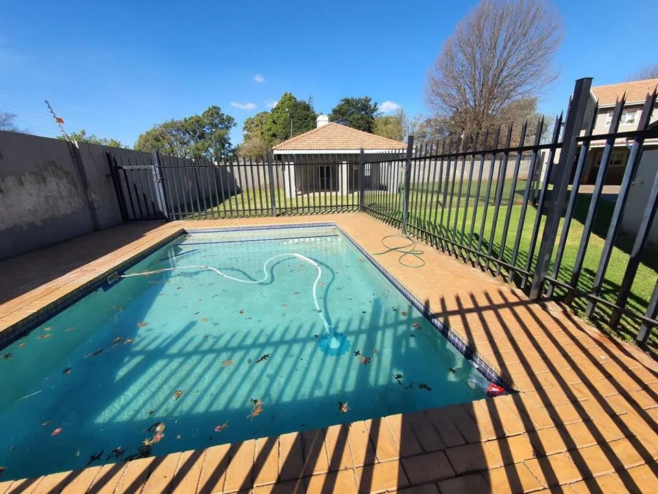 2 Bedroom Apartment / flat to rent in Brenthurst