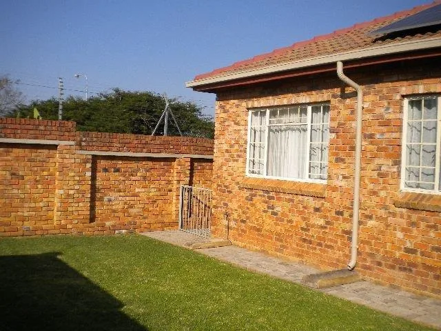 2 Bedroom Townhouse to rent in Amberfield Ridge