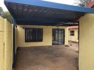 Apartment / flat to rent in Glen Marais