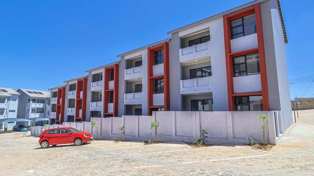 2 Bedroom Apartment / flat to rent in Kosmosdal