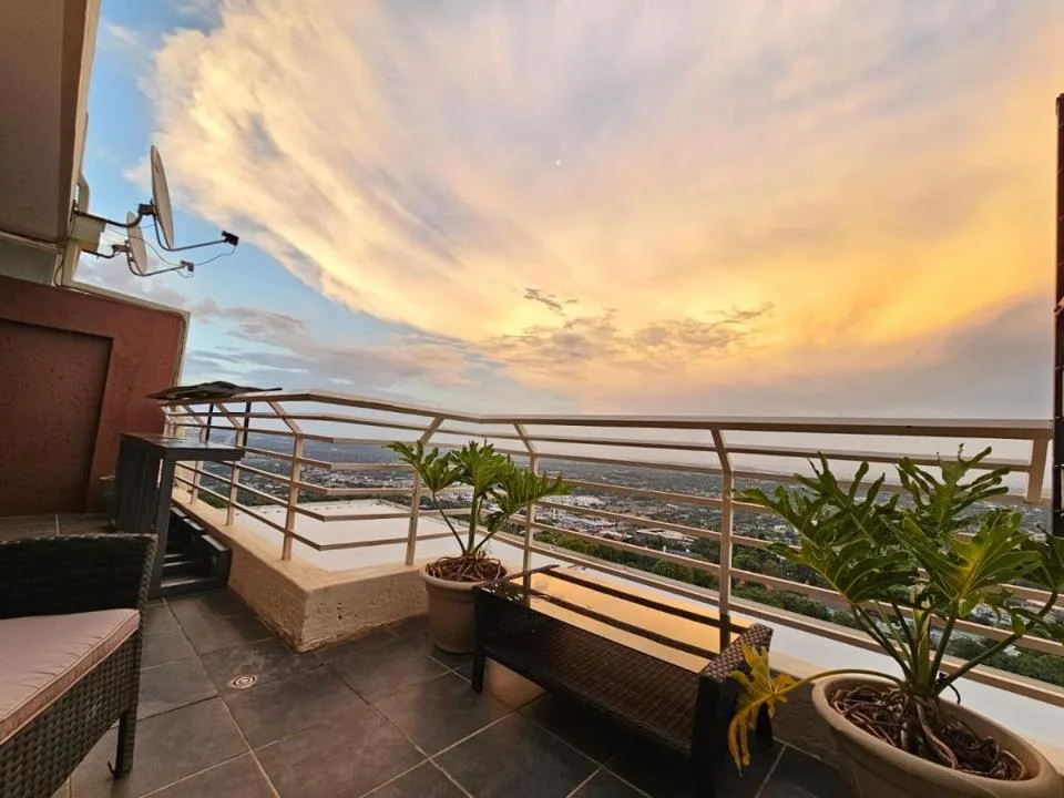 2 Bedroom Apartment / flat to rent in Northcliff