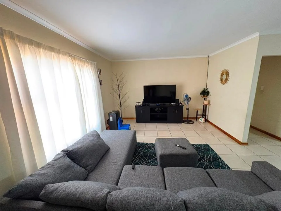 2 Bedroom Townhouse to rent in Pioneer Park