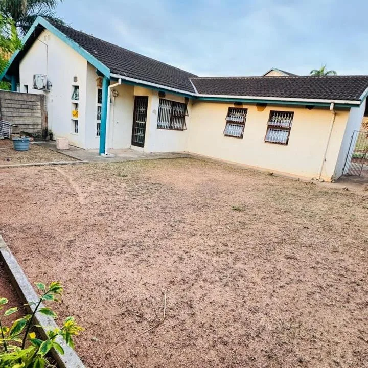 2 Bedroom House to rent in Amanzimtoti