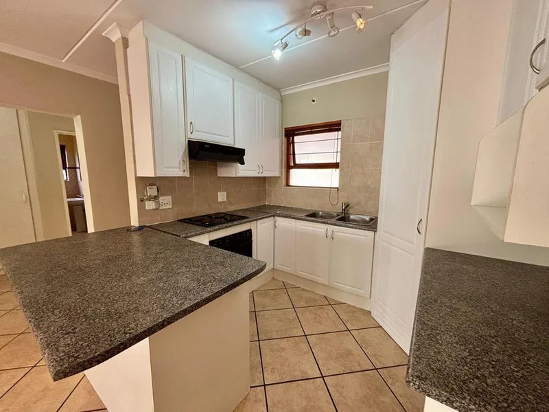 2 Bedroom Apartment / flat to rent in Bryanston