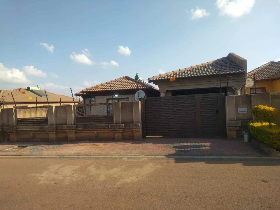 3 Bedroom House to rent in Soshanguve VV