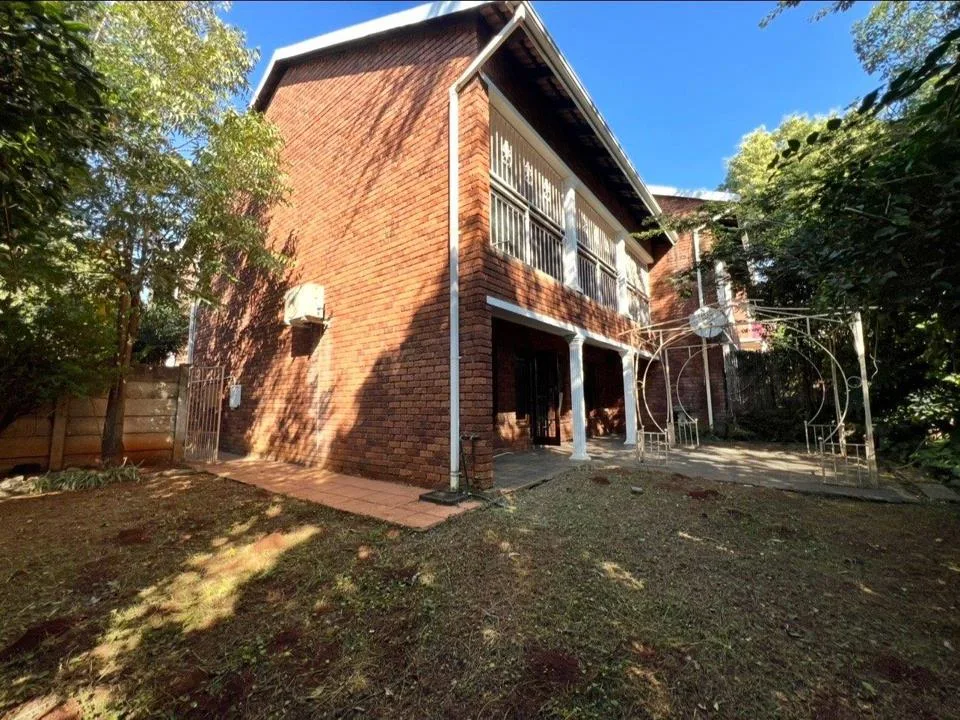 3 Bedroom Townhouse to rent in Clarendon