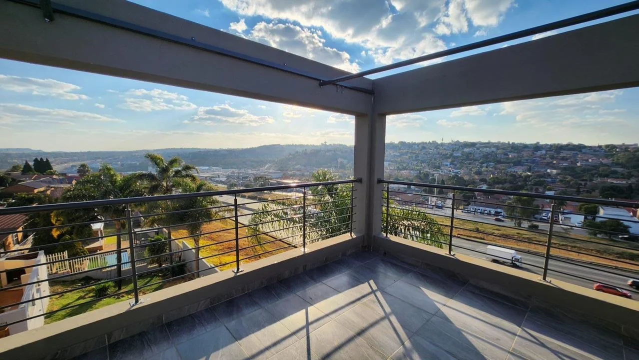 3 Bedroom Townhouse to rent in Bassonia