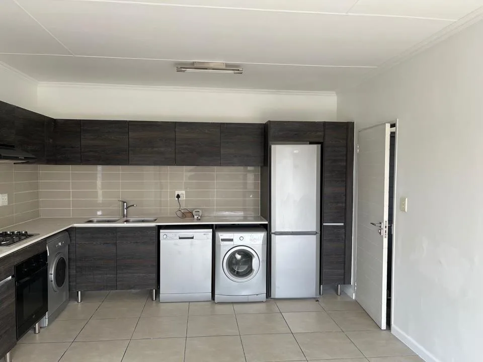 1 Bedroom Apartment / flat to rent in Bryanston