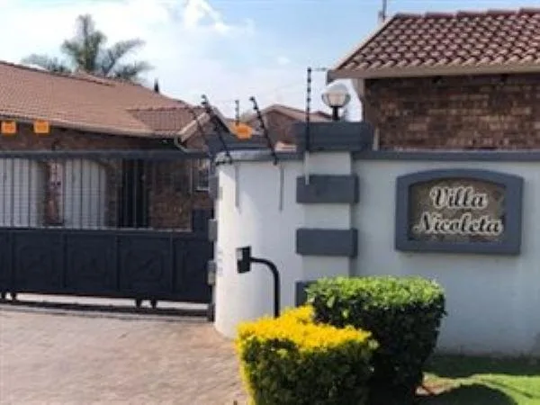 2 Bedroom Townhouse to rent in Ravenswood