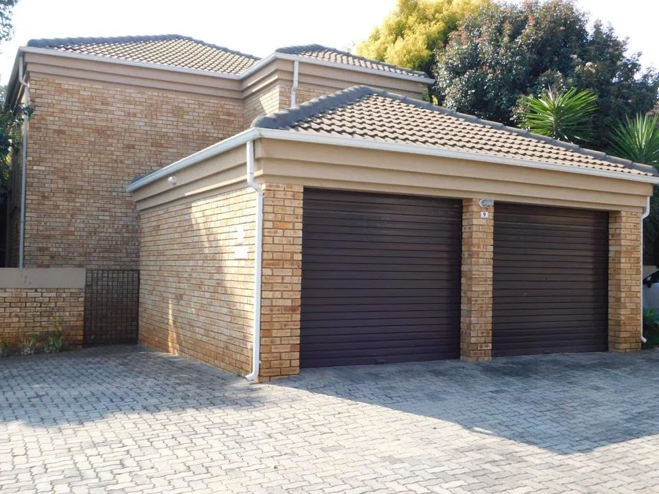 3 Bedroom Townhouse to rent in Weltevreden Park