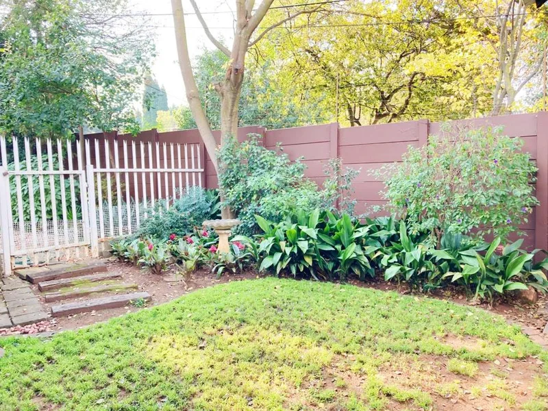 0.5 Bedroom Apartment / flat to rent in Bryanston