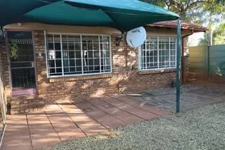 2 Bedroom Townhouse to rent in Montana Park