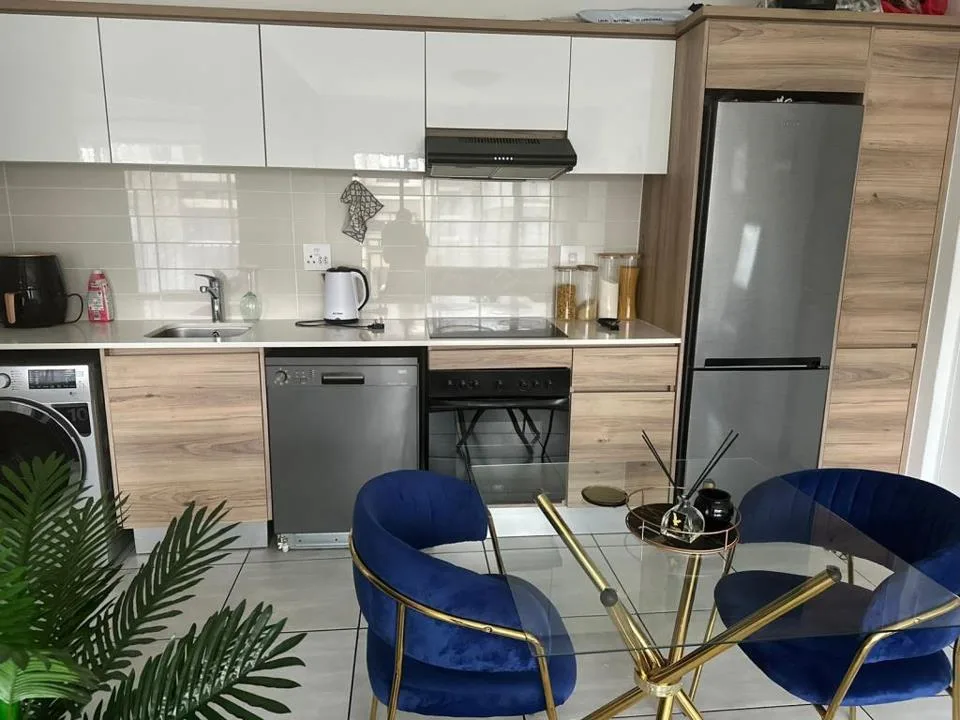 1 Bedroom Apartment / flat to rent in Waterfall