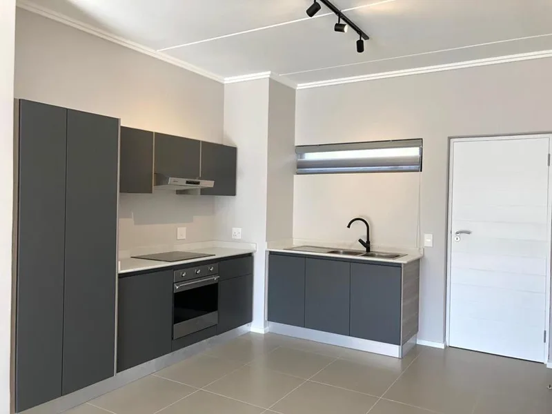 2 Bedroom Apartment / flat to rent in Bryanston