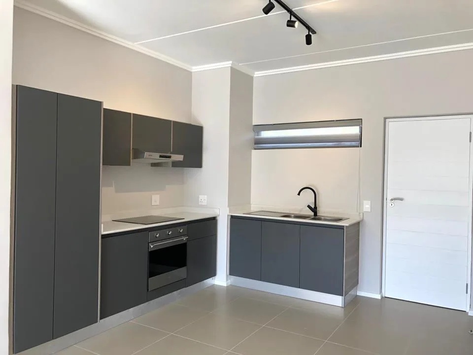 2 Bedroom Apartment / flat to rent in Bryanston