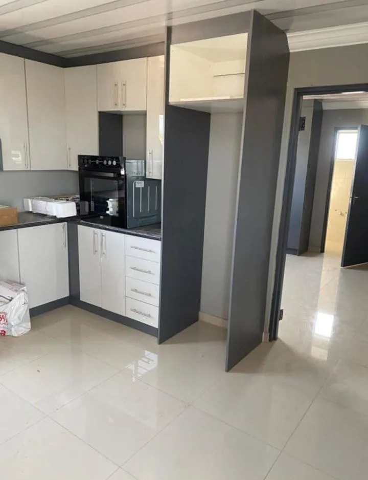 1 Bedroom House to rent in Isivana